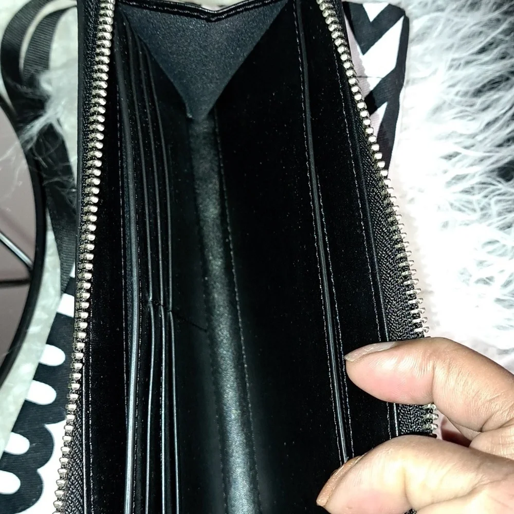 Marc Jacobs NWOTs The Slim Continental Wristlet Wallet